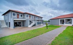 Khayalami Hotel - Emalahleni